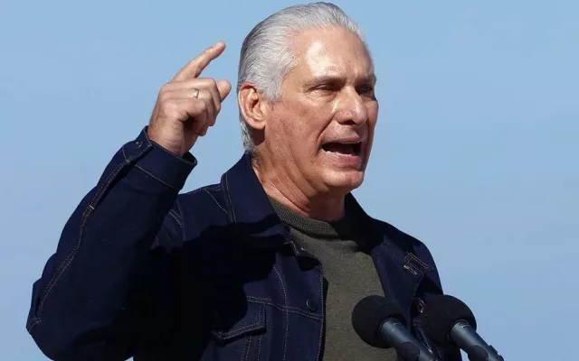 Fotografía del presidente de Cuba, Miguel Díaz-Canel, durante una intervención pública.