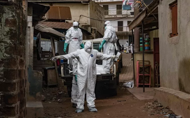 La Organización Mundial de la Salud ha clasificado este brote, tanto en la RDC como en Uganda, como una emergencia de salud pública de importancia internacional