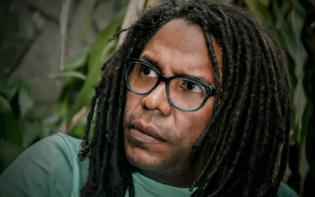 Imagen del músico cubano Raúl Torres