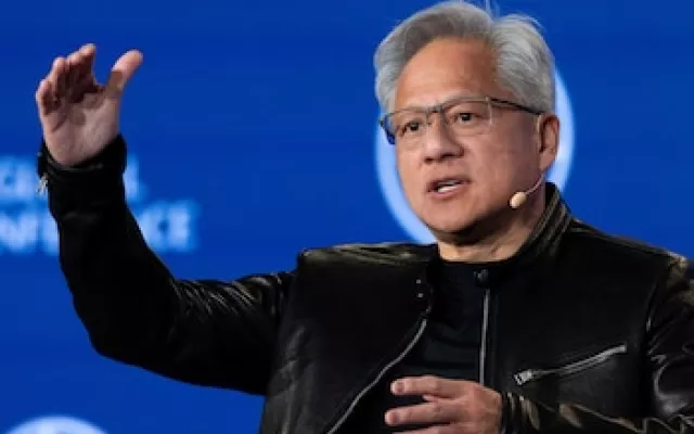 Jensen Huang, CEO de Nvidia, en una ceremonia de graduación.
