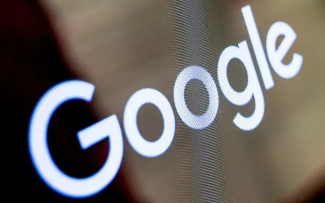 Fotografía de las gafas inteligentes de audio de Google con IA Gemini.