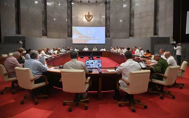 Imagen de anteproyectos de ley presentados en Cuba.