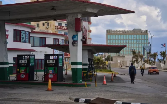 México busca retomar envíos de petróleo a Cuba a través de empresas privadas