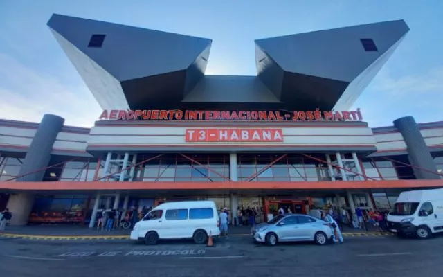 ¿Qué aerolíneas siguen volando a Cuba en junio de 2026?