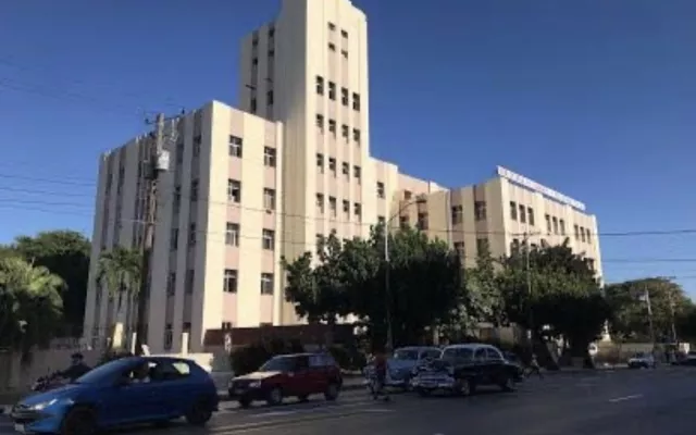 Vista exterior del Ministerio de Trabajo y Seguridad Social en Cuba