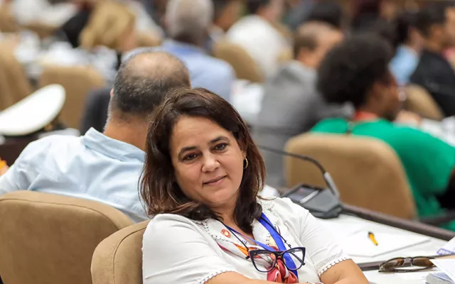Diputados cubanos participando en la tercera sesión extraordinaria de la Asamblea Nacional del Poder Popular en su X Legislatura.