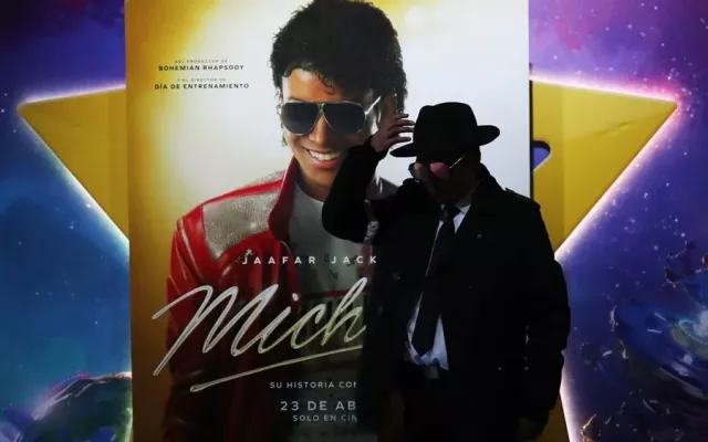 Cartel o imagen promocional de la película biográfica sobre Michael Jackson.