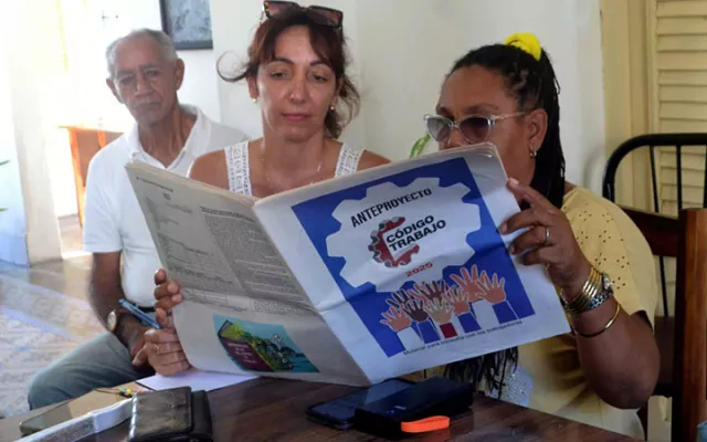 Sesión del XXII Congreso de la Central de Trabajadores de Cuba donde se discute el nuevo Código de Trabajo.