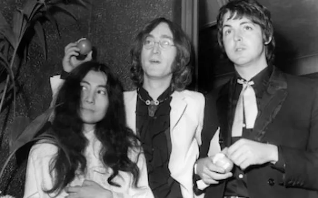 Paul McCartney y John Lennon durante sus años en la banda The Beatles.