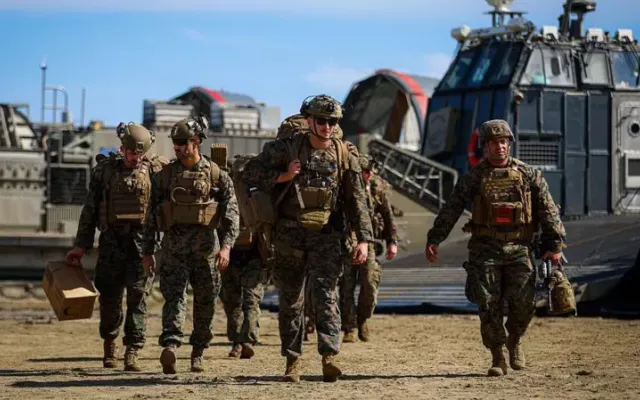 Soldados estadounidenses realizando ejercicios militares en Puerto Rico