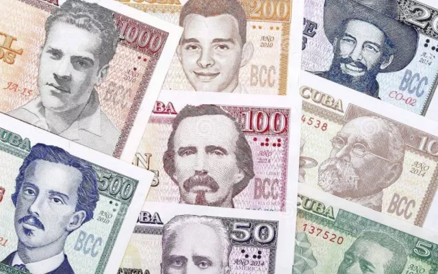 Imagen ilustrativa de billetes de pesos cubanos.