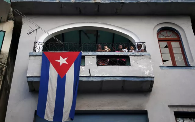 Gráfico que representa el decrecimiento poblacional en Cuba durante el año 2025.