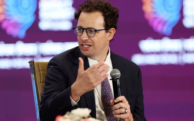 El presidente ejecutivo de Anthropic, Dario Amodei, habla en una reunión del AI Impact Summit, en Nueva Delhi (India) en febrero de 2026.