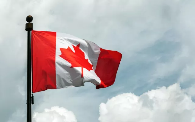 Decenas de miles de canadienses firman una petición para expulsar al embajador de EE UU