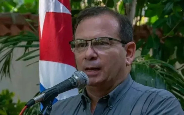 Fernando González Llort, presidente del Instituto Cubano de Amistad con los Pueblos, fotografiado en un evento oficial.