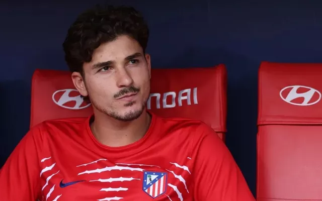 Julián Alvarez durante una sesión de entrenamiento del Atlético de Madrid.