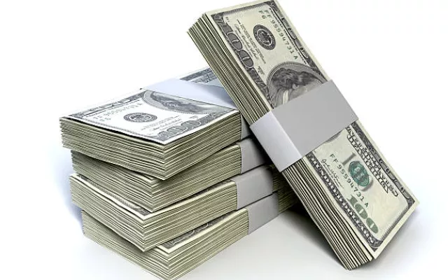 Este martes 15 de septiembre, la moneda estadounidense alcanzó los 696,50 pesos cubanos (CUP) en el mercado informal