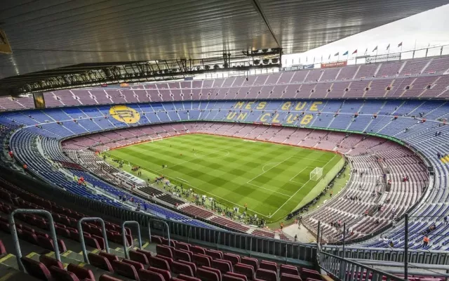 Vista aérea o general del estadio Camp Nou tras confirmarse como sede de la final de la Liga de Campeones 2029.