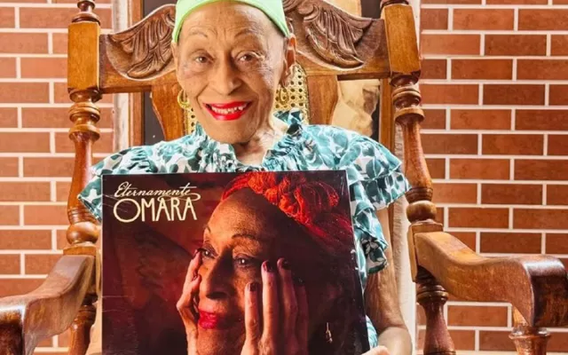 Retrato de la cantante cubana Omara Portuondo.