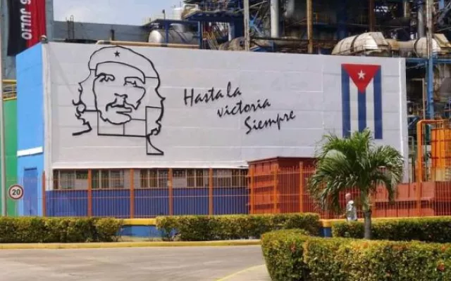 Vista exterior de la Central Termoeléctrica Ernesto Guevara en la provincia de Mayabeque.