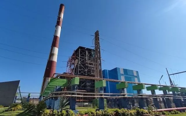 Vista panorámica de la Central Termoeléctrica Antonio Guiteras en Cuba.