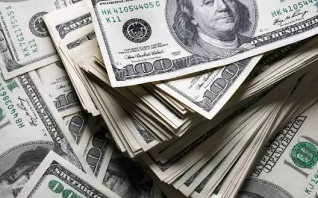 El dólar estadounidense alcanzó hoy un valor de 795 CUP en el mercado informal cubano