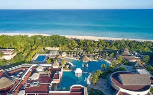 Vista exterior de una instalación hotelera del grupo Gaviota en Cuba durante la crisis del sector turístico.
