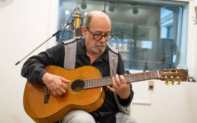 Silvio Rodríguez en los Estudios Ojalá, La Habana, 2024.